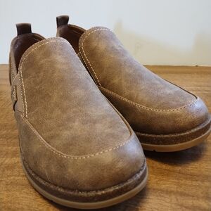 Brown Slip-On Shoes, size 11 for Women, Size 9 for Men
